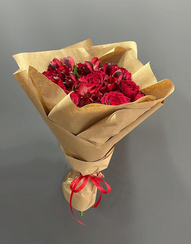 Букет цветов из: Альстромерии и Розы в Преображенское