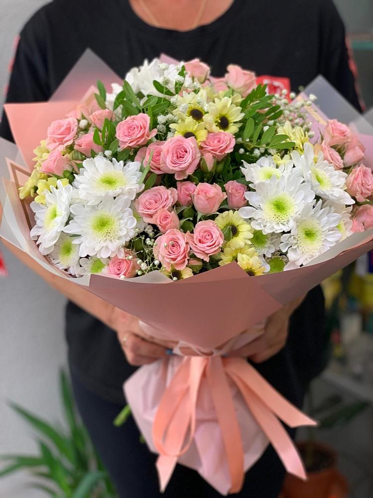 Букет цветов из: Розы и Хризантемы в Преображенское