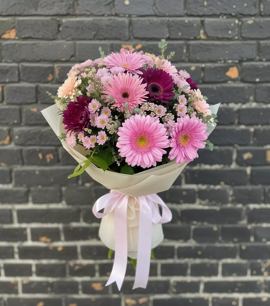 Букет цветов из: Герберы и Хризантемы в Преображенское