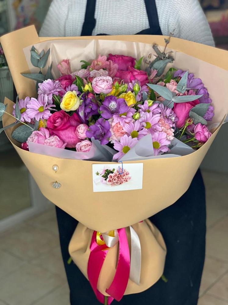 Букет цветов из: Хризантемы, Гвоздики и Альстромерии в Преображенское