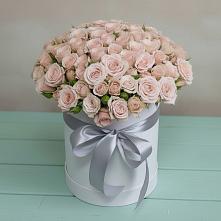 Цветочная композиция из Розы в шляпной коробке в Преображенское