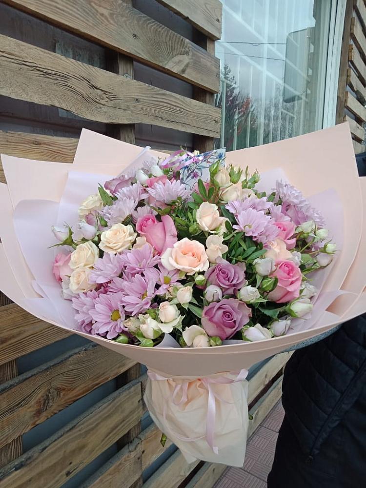 Букет цветов из: Розы и Хризантемы в Преображенское