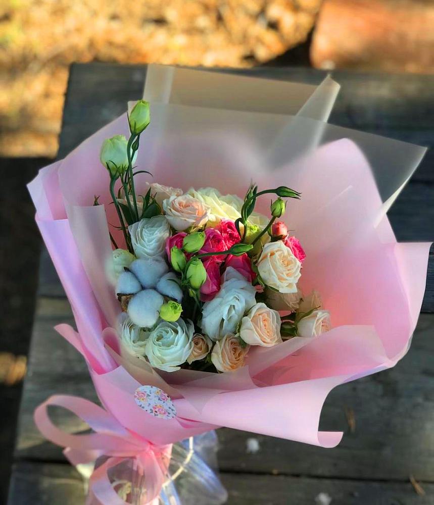 Букет цветов из: Розы и Лизиантусы в Преображенское