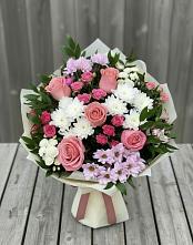 Букет цветов из:  Альстромерии, Гвоздики, Розы и Хризантемы в Преображенское