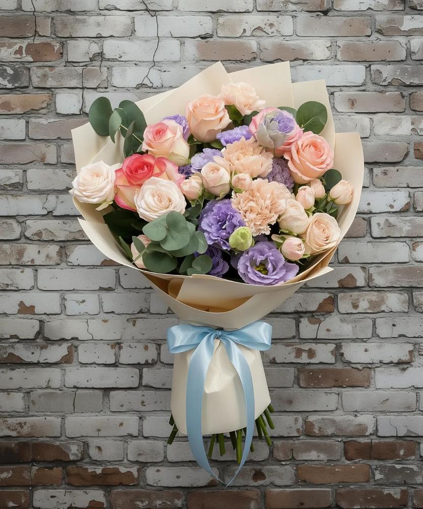 Букет цветов из: Розы, Лизиантусы и Гвоздики в Преображенское