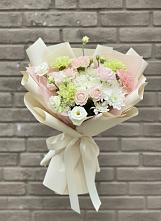 Букет цветов из:  Гвоздики, Розы, Лизиантусы и Хризантемы в Преображенское