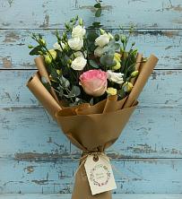 Букет цветов из:  Розы и Лизиантусы в Преображенское