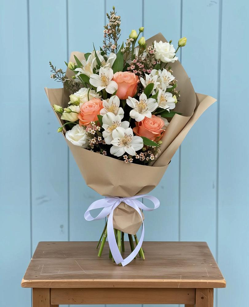 Букет цветов из: Альстромерии, Лизиантусы, Розы и Хризантемы в Преображенское